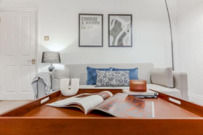 2 bed chic vintage flat at Bayswater